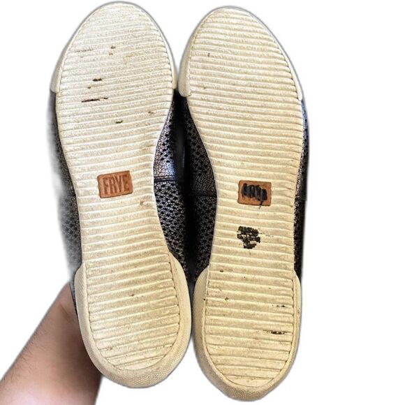 Frye Melanie Slip On Perforated Fashion Sneaker Pewter Metallic Gray Size 10 - Picture 5 of 7